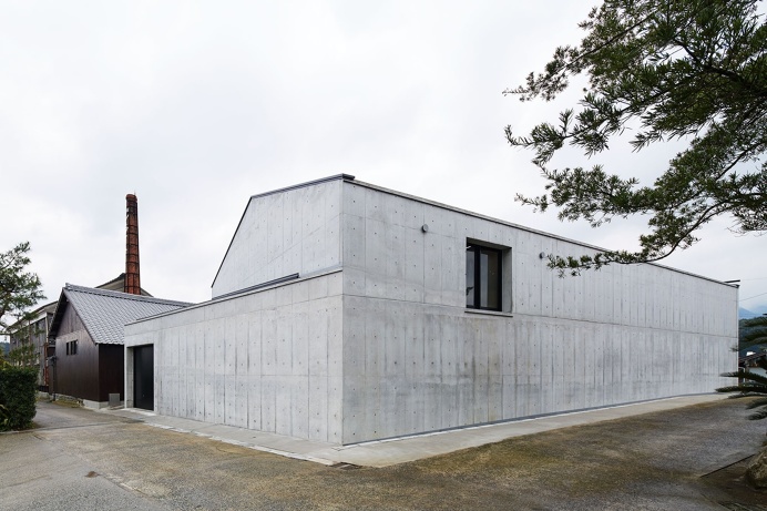 Shiraito Sake Brewery by a-um