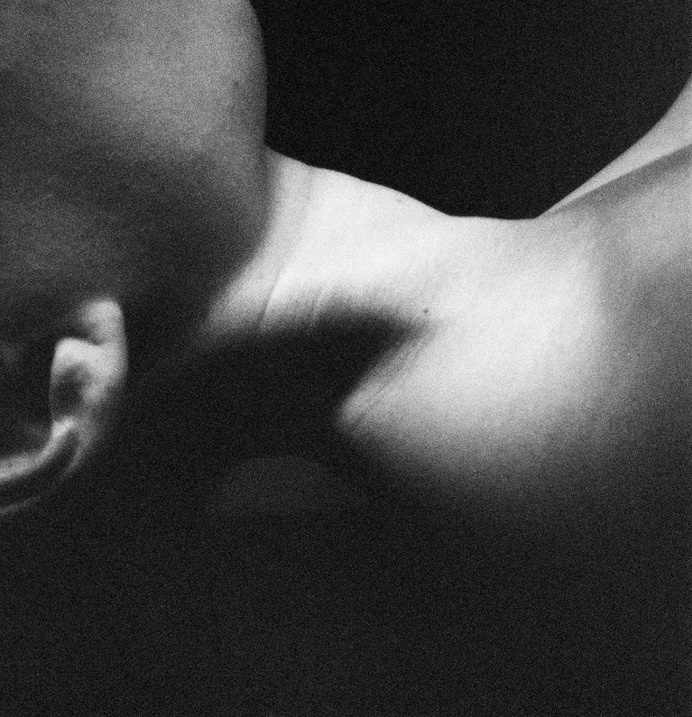 The camera is as subjective as we are - but does it float #body #shape #grain #blackandwhite #bw