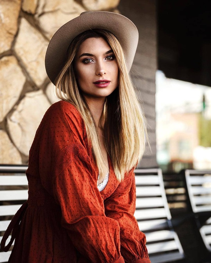 📸Photographer: Shannon Beauclair @shanny_beau 🎀Model: Alexandria Eissinger @alex_eissinger 📌Follow: @portraitistnet 🔖Tag: #portraitistnet (at Gilbert, Arizona) https://www.instagram.com/p/BuTfsdvAcGK/?utm_source=ig_tumblr_share&igshid=x4gzqm2mfm4f