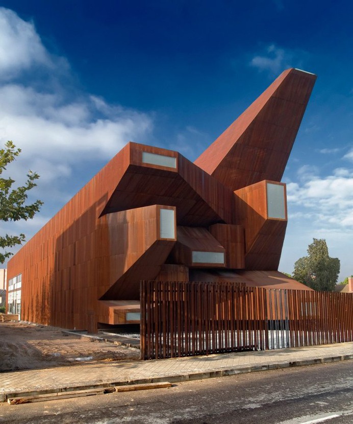 Vicens & Ramos: Parish Church Of Santa Monica | Sgustok Design
