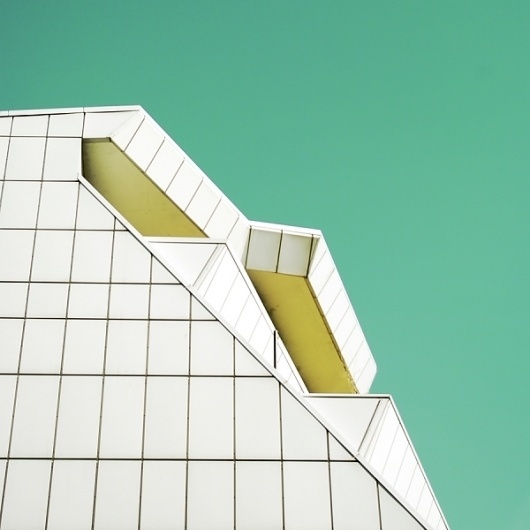 Dropular #white #colorful #photography #architecture #green