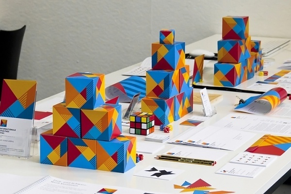 Internationale Spieltage SPIEL – Stefan Zimmermann – Kommunikationsdesign #tangram #branding #board #design #trade #corporate #fair #logo #games