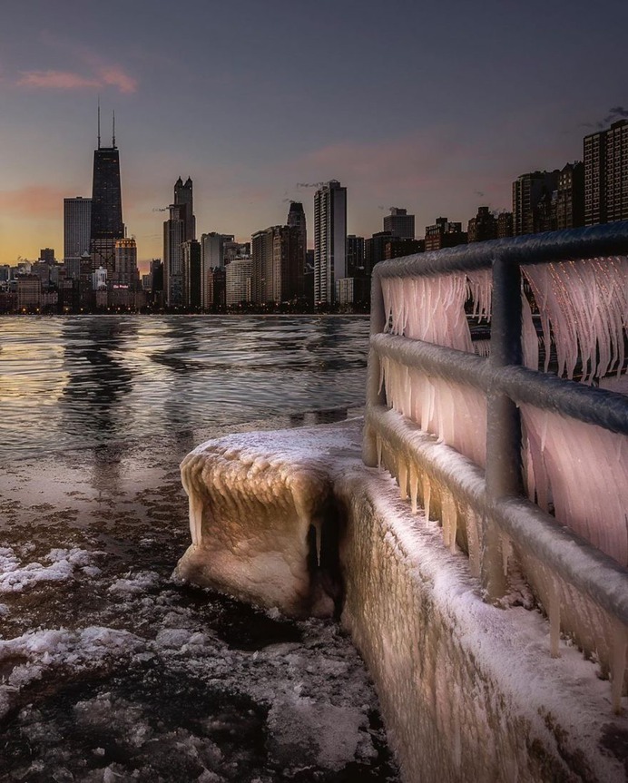 #citykillerz: Stunning Urban Scenes in Chicago by Erik Marthaler