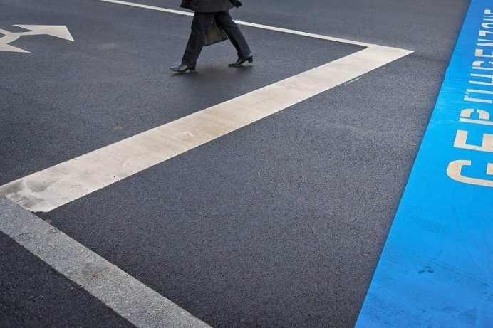 Beautiful Street Photography by Enrico Markus Essl