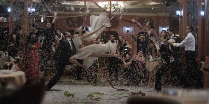 Zero Gravity: Stunning Fine Art Photography by Ravshaniya Azulye