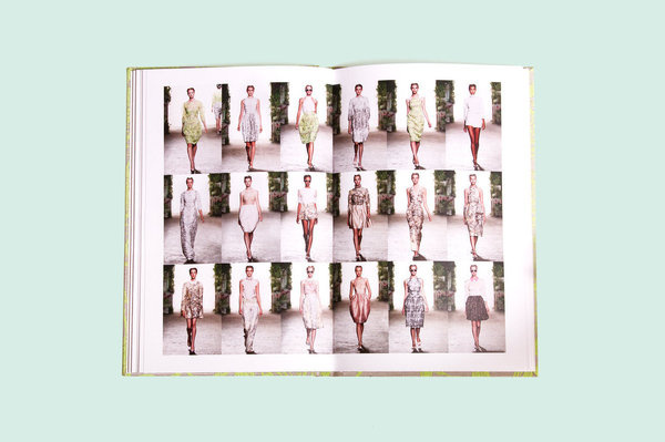 Ro portfolio honor book 2013cfdabook 01 34 1299 xxx q85 #stamp #pattern #packaging #print #book #box #gold #package #booklet #foil