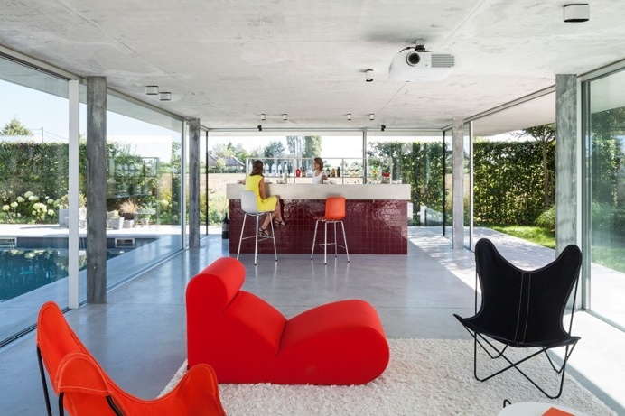 Glass And Concrete Pool House In Belgium