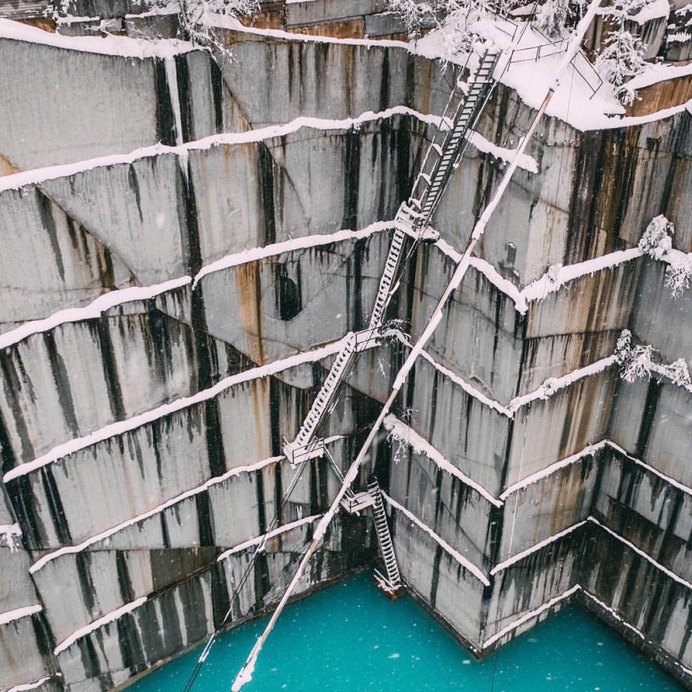 Abandoned Industrial Places Around America by Justin Jenny