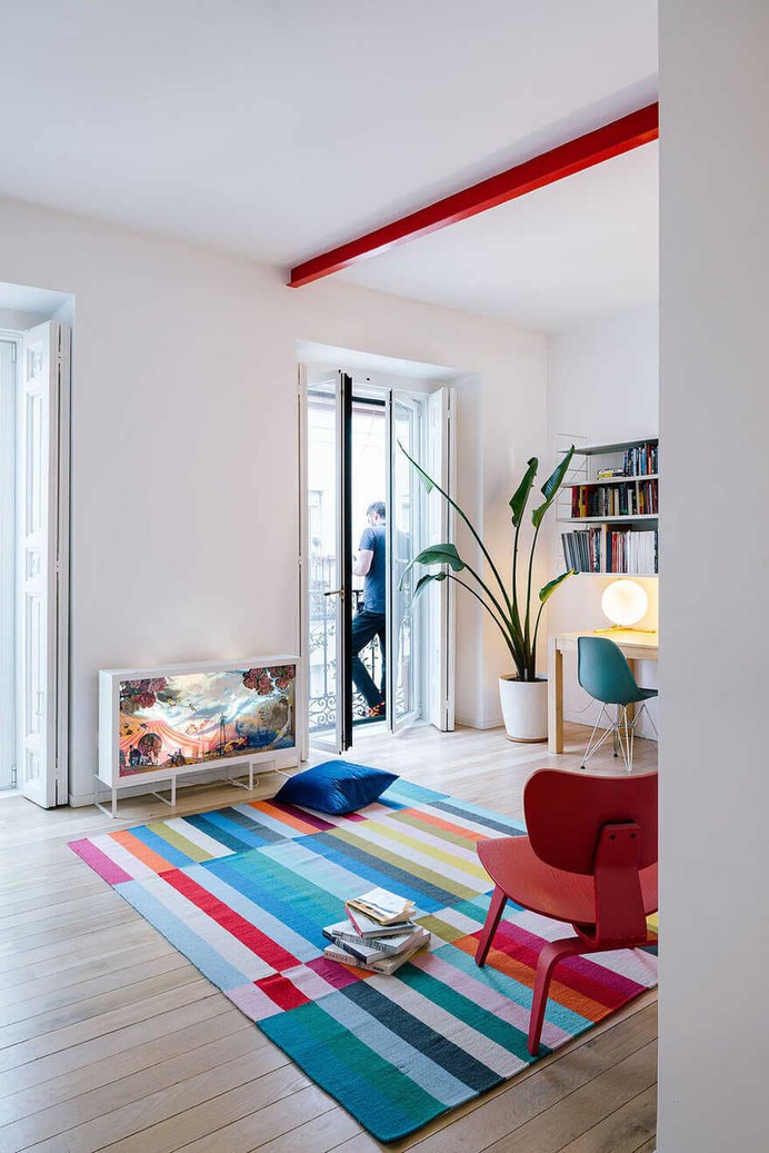 Sequence Apartment, Scenographies of Living for a Bachelor in Madrid