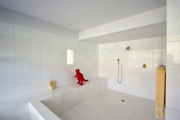 Residence bathroom #gallery #home #art #paintings #residence