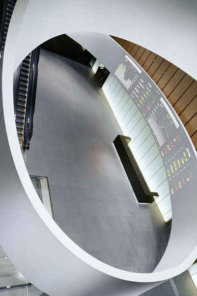 Nikkei Media Wall | WORKS CURIOSITY キュリオシティ #skulptur #architecture #band