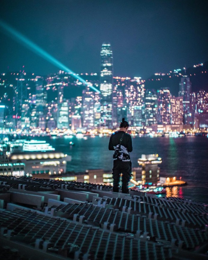 #discoverhongkong: Creative Rooftop Photography by Shmolech Wong