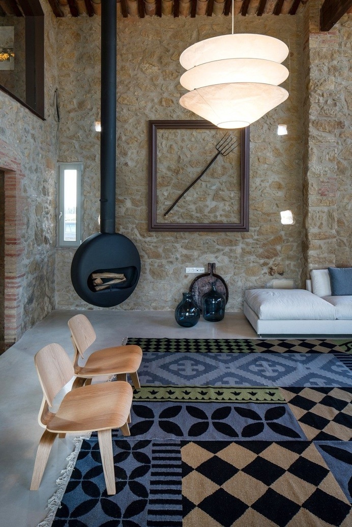 Girona Farmhouse Completely Refurbished by Gloria Duran Torrellas 3