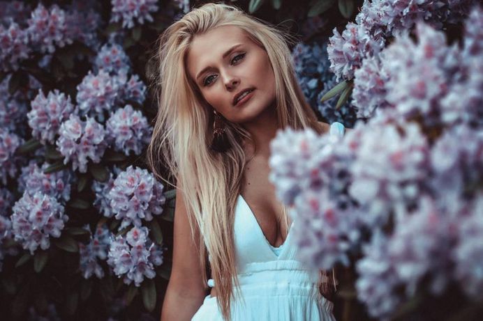 Beautiful Lifestyle Portrait Photography by Eva Steinberger