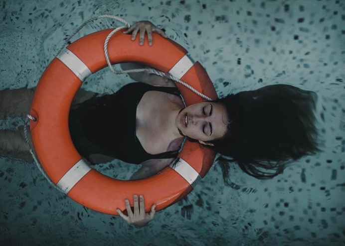 Emotional and Cinematic Portrait Photography by Ruben Martin