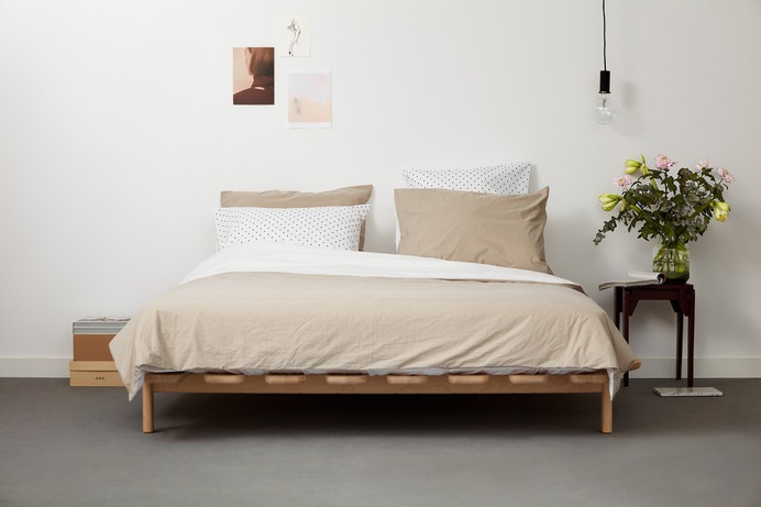 Modest Bed by Justin Jorissen