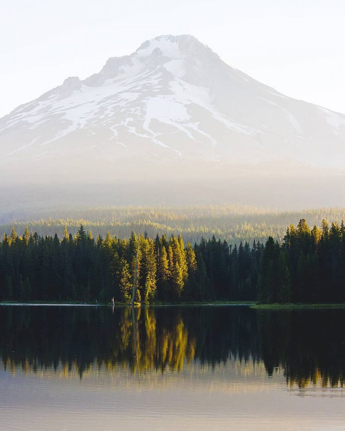 Beautiful Landscapes of Canadian Rocky Mountains by Jackson De Matos