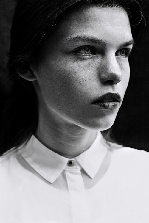 Photographer Danny Roche #white #woman #girl #black #smart #photography #portrait #and #lady