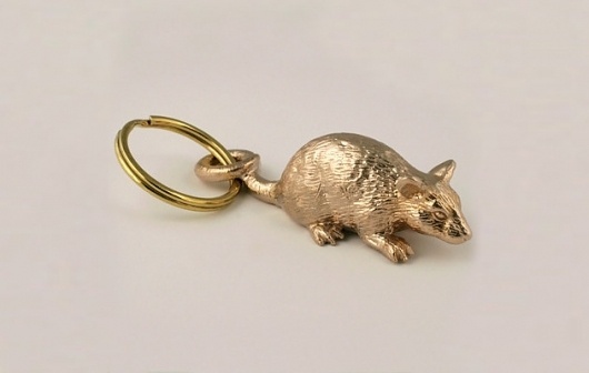 urban taster | stuff we like #keychain #rat #gold #mouse