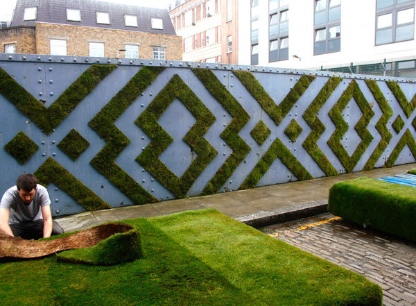 anna garforth moss graffiti designboom #moss