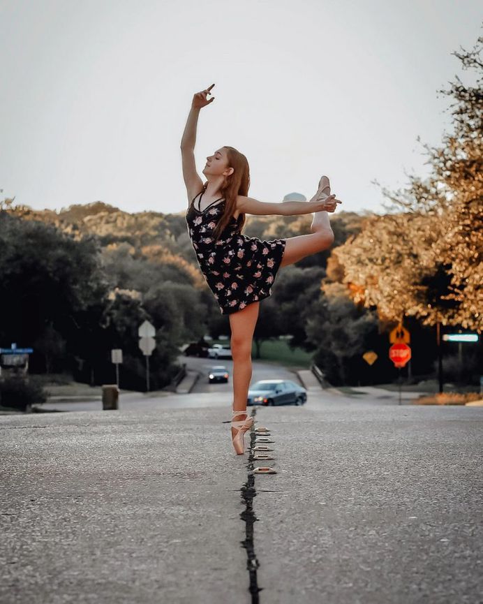 Marvelous Portraits of Ballet Dancers Practicing on The Streets of Dallas