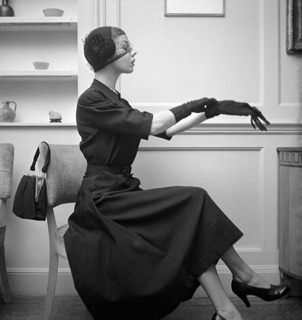 Norman Parkinson - More Taste Than Money - Photos - Photohab - Photographer's Portfolios #fashion #photography #inspiration