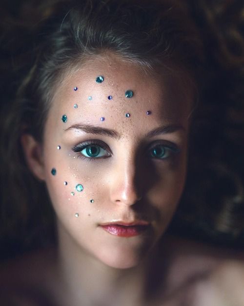 Portraitist — Beauty and Lifestyle Female Portrait Photography...