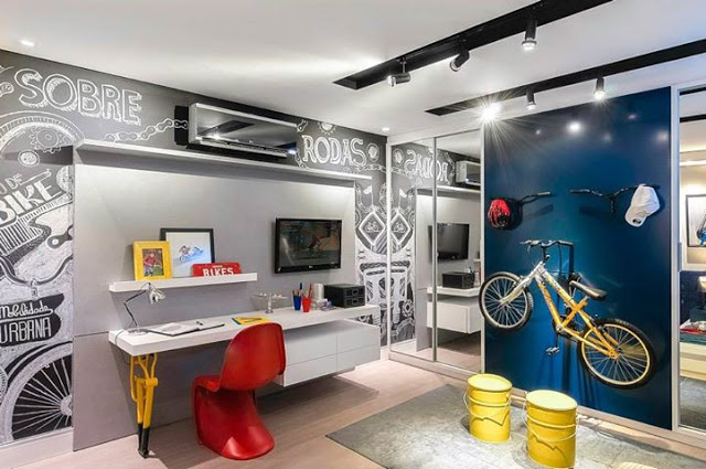 Boy room in the house SC + draw Color!