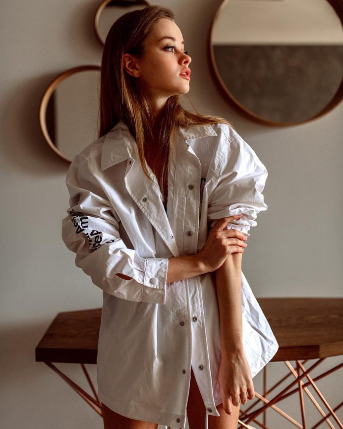 Gorgeous Beauty and Street Style Photography by Yuriy Lyamin