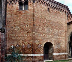 Bologna - Basilica del Sepolcro (Martin M. Miles) Tags: bologna basilicadisantostefano basilicadelsepolcro churchoftheholysepulchre holysepulchre grabeskirche hungarianinvasion octogonalchurch rotunda cosmatesque cosmati mosaic settechiese sevenchurches emiliaromagna italy