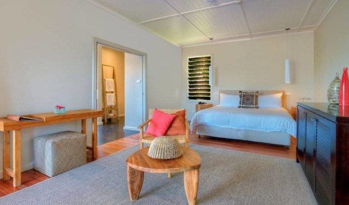 Discover paradise in our spacious private ocean front villas in Fiji, Vomo Island, offering five-star amenities, AC, Maid Service and many more. Book with Villa Getaways.