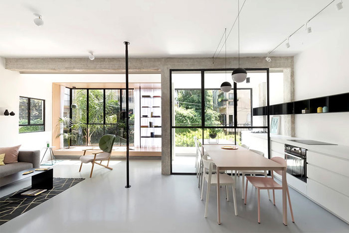 Open-Plan Apartment in Tel Aviv