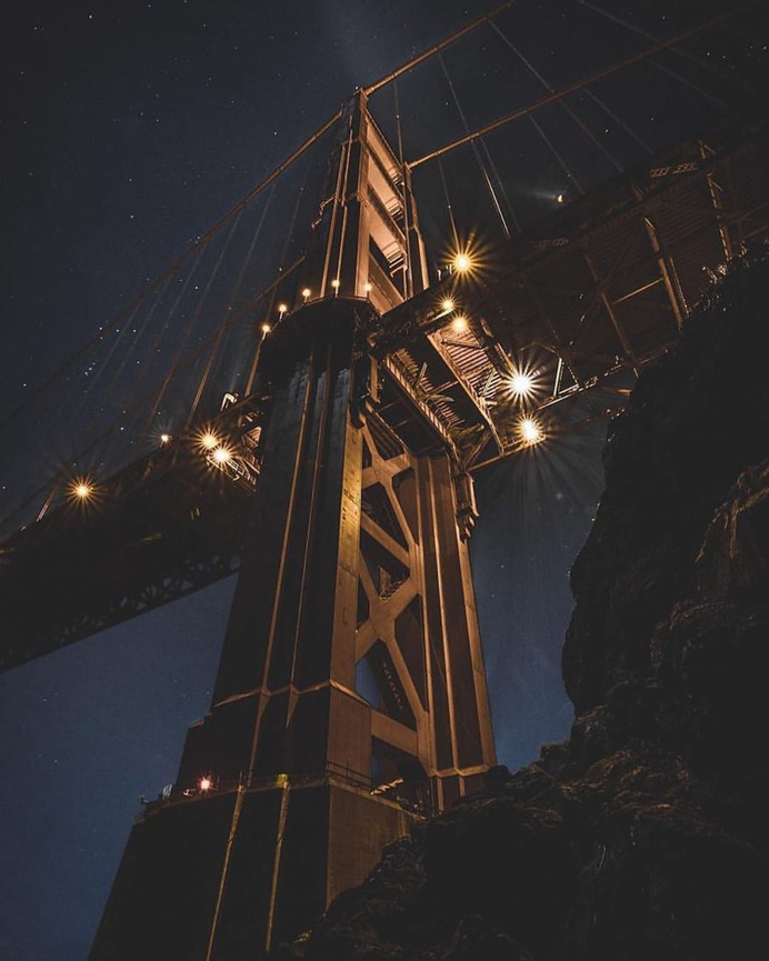 Futuristic and Cinematic Urban Landscapes by Resh Ryan