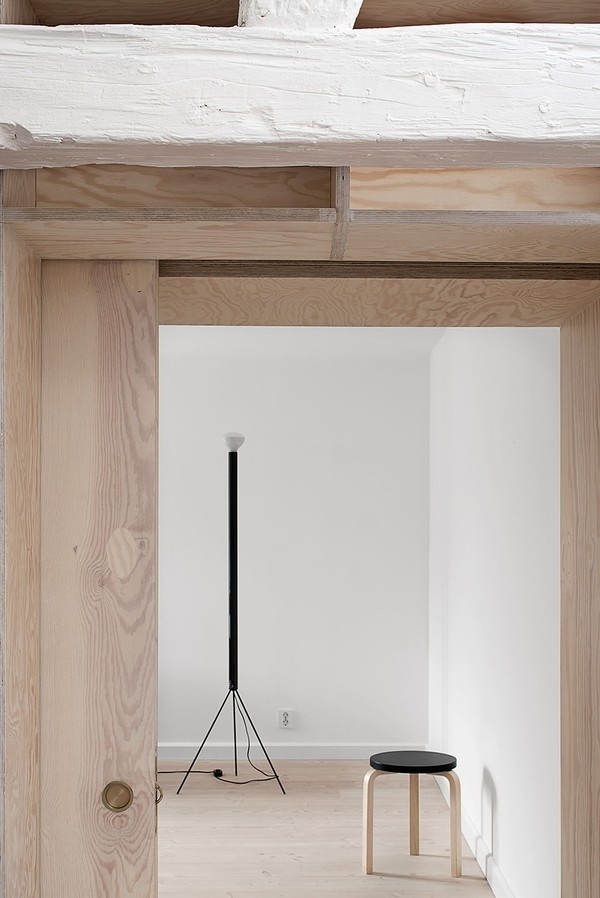 Studio Mama loft in Stockholm's Old Town - emmas designblogg #interior #design #decor #deco #decoration