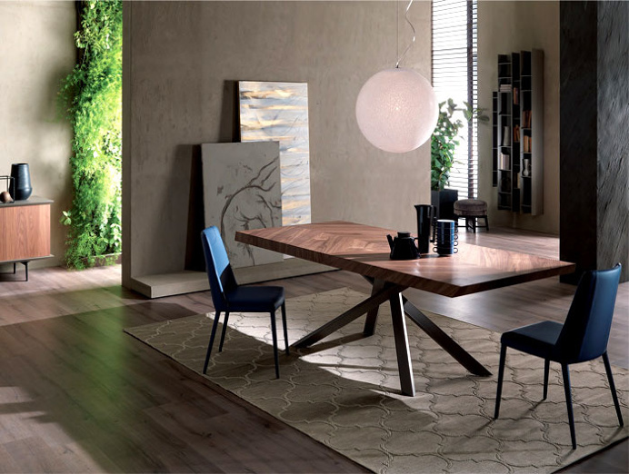 Dining Room Wall Decor Ideas #diningroom #table #chairs #wall #decor