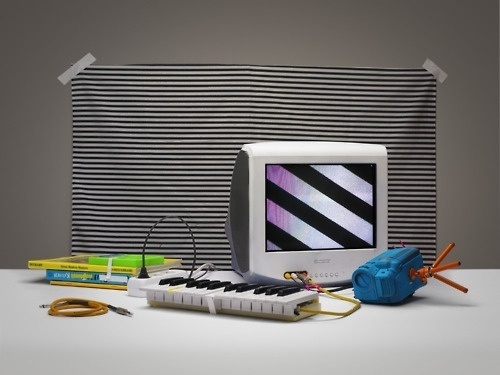 No-Domain #readymade #white stripes #javier tles #no #domain #lullaby crocodile #video art