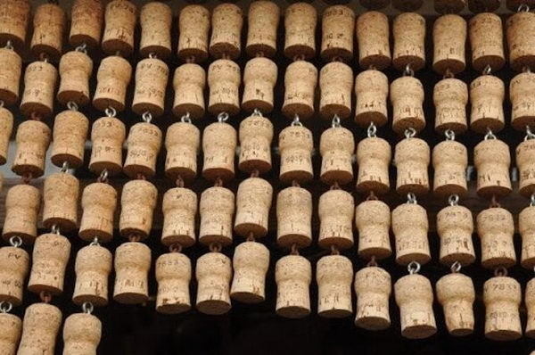Homemade Wine Cork Crafts #cork #diy #wine