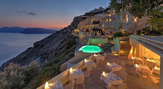 Mystique Resort in Santorini Must Be On Your Bucket List #Mystique #Luxury #Santorini #Greece #wanderlust #travel #instatravel #luxurytrav