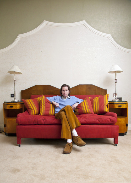Wes Andersson #lamp #movie #sofa #couch #director #furnature #wes #andersson