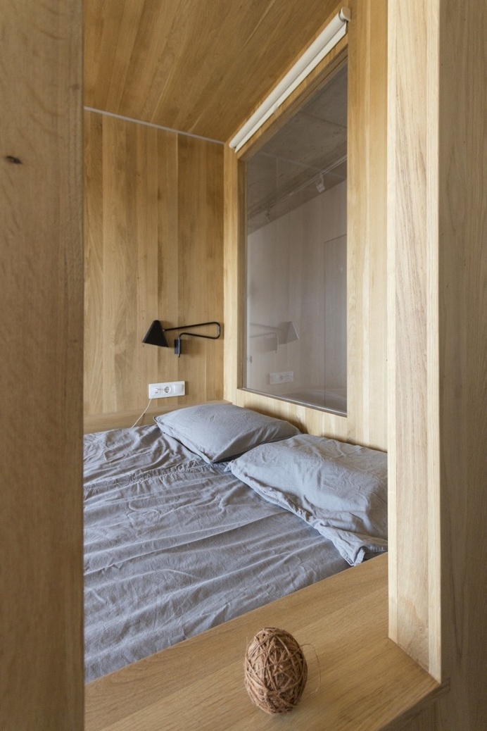 Two Room Apartment for a Young Man / Ruetemple