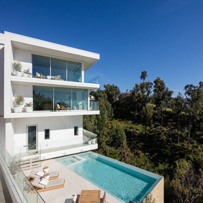 Beverly Grove Residence by Tooke & Co.