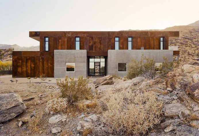 Ridge Mountain Residence / EYRC Architects