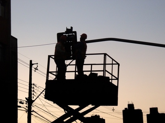 Todos os tamanhos | homens trabalhando | Flickr – Compartilhamento de fotos! #work #poetry #street