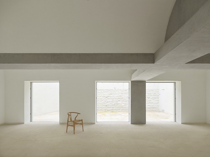 9 Vault House by José María Sánchez García
