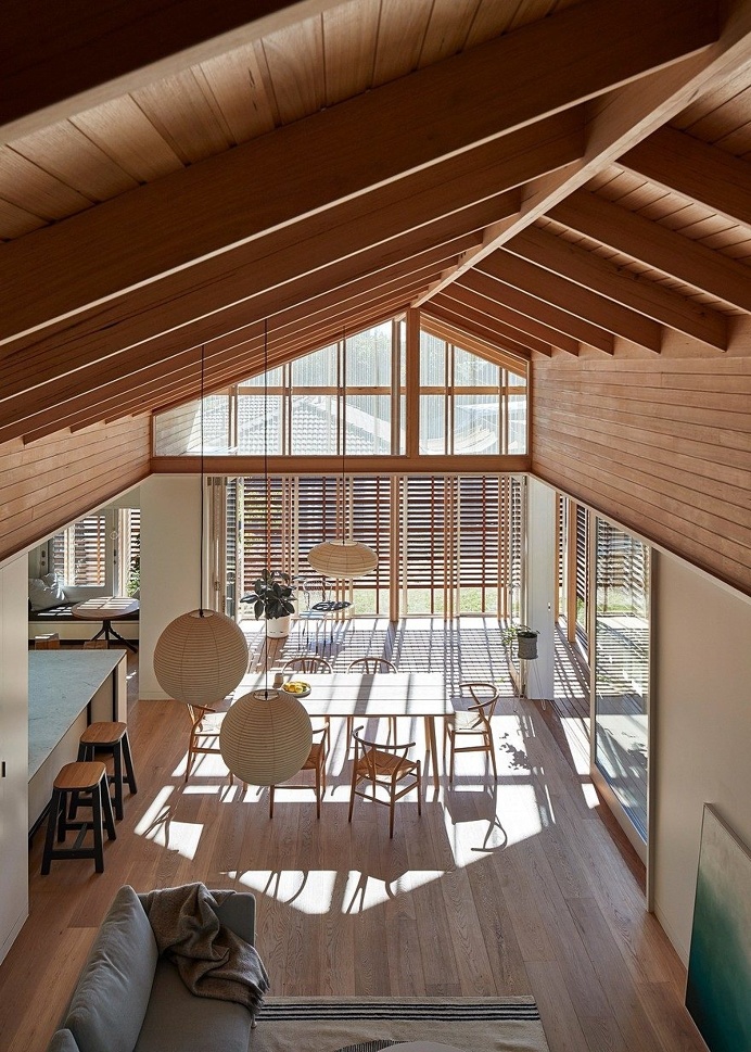 MAKE Architecture Adapted Japanese Sliding Timber Screens to Renovate an Australian Home 5