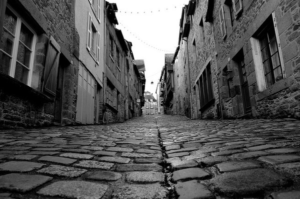 Black and White Photography by Mills Robinhood #inspiration #white #black #photography #and