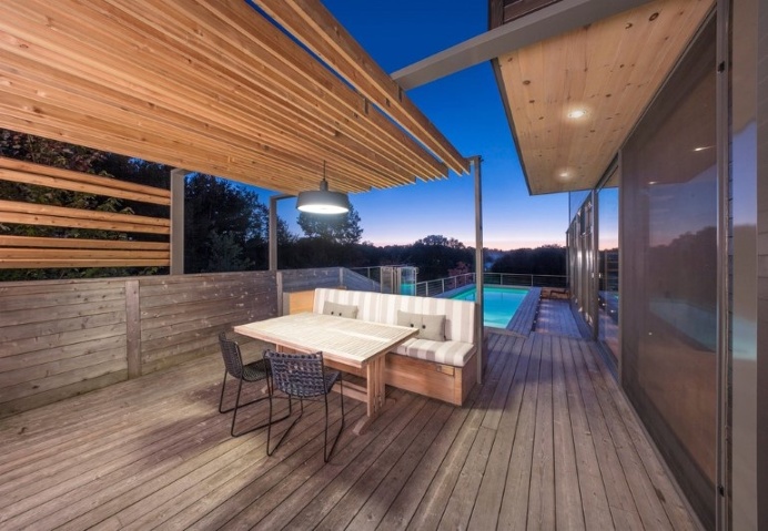Contemporary Patio