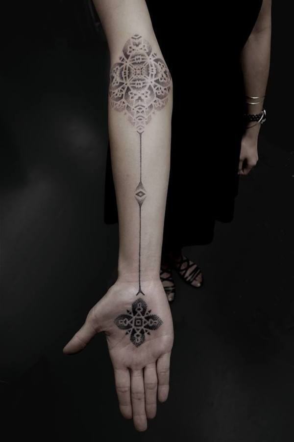 Impressive stippling tattoos by Kenji Alucky #ink #geometry #tattoo #hands #pointillism