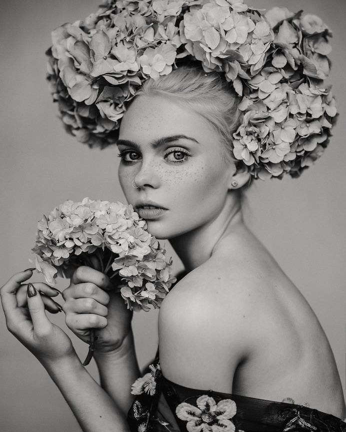 Gorgeous Beauty and Lifestyle Portraits by Alexandra Cameron
