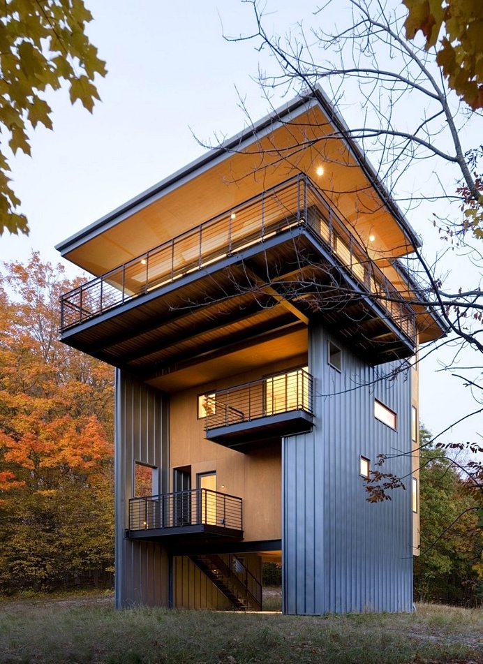 Tower House – Sustainable Retreat by Prentiss Balance Wickline Architects